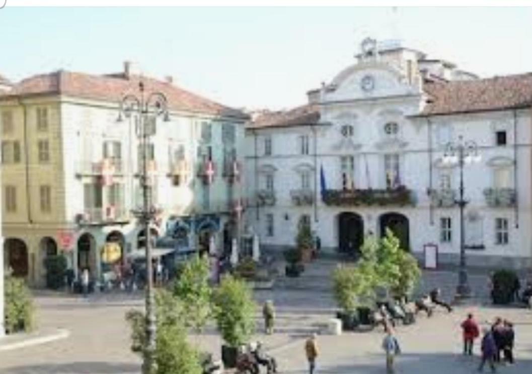 Appartamento Saretta Асті Екстер'єр фото